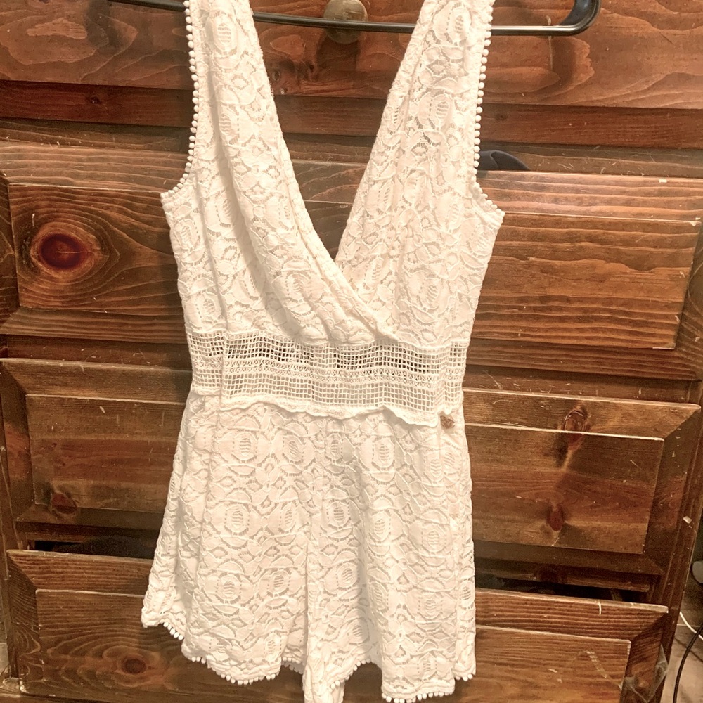 Kendall & Kylie white lace romper